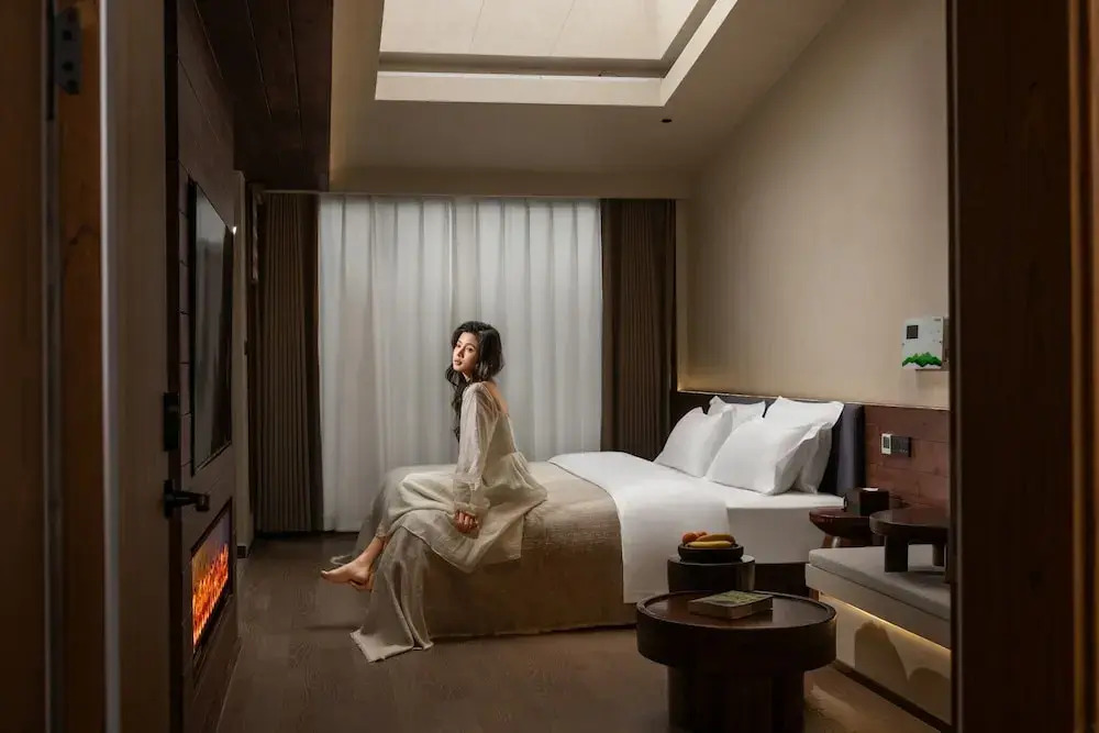 Shangri-la Designer Homestay without Summer(By the Cosmic Wheel of Dukezong)