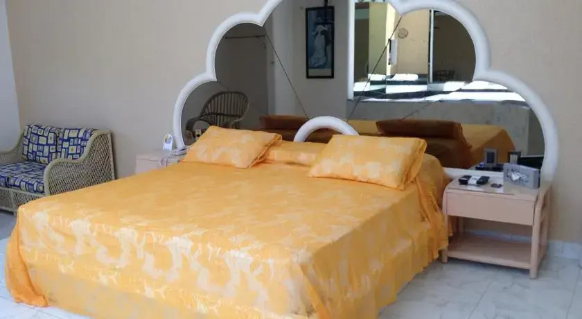 Love Hotel Parador Diamante