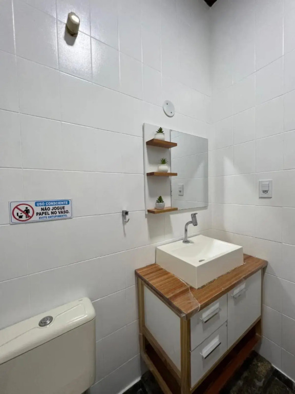 Excelente CASA COM GARAGEM E 3 QUARTOS PRAIA DOS ANJOS