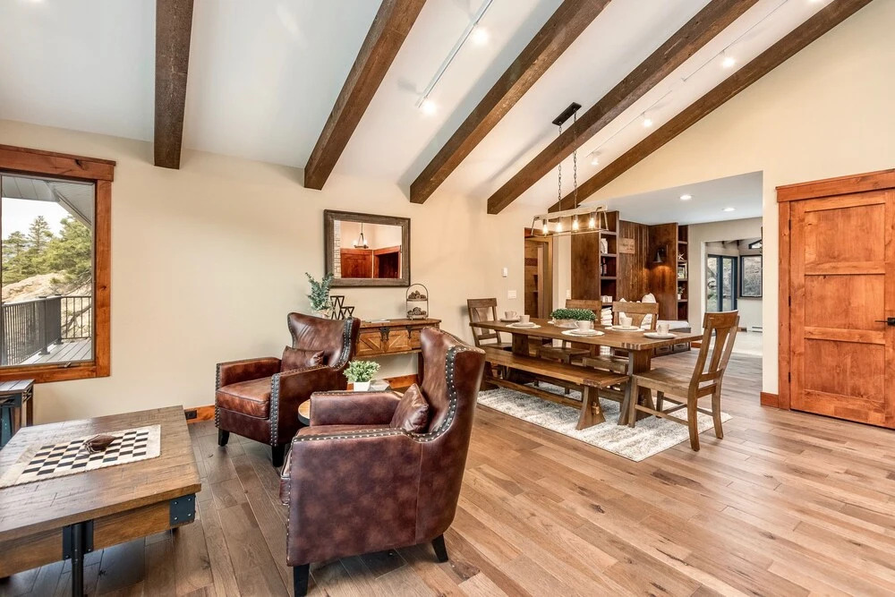 Breiding Upper Luxury Vacation At Windcliff 2 Bedroom Home by RedAwning