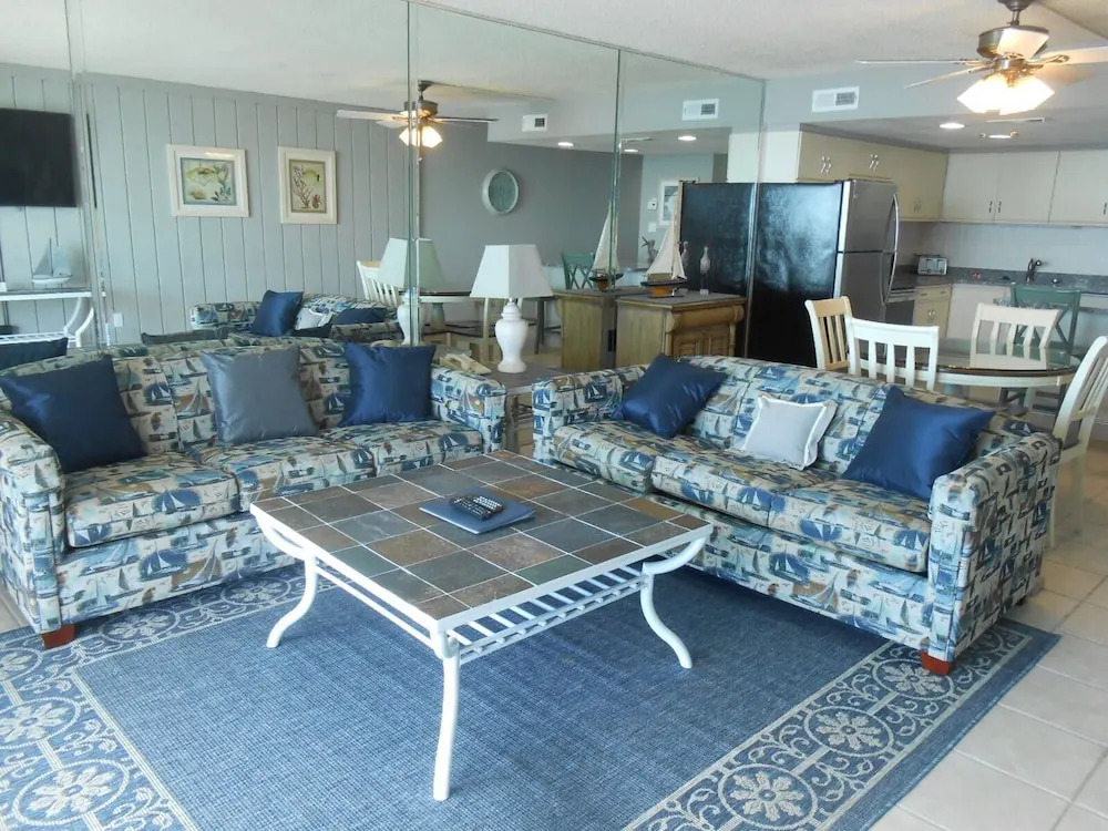 0509 Waters Edge Resort 1 Bedroom Condo