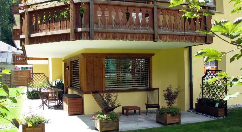 Haus Raetia