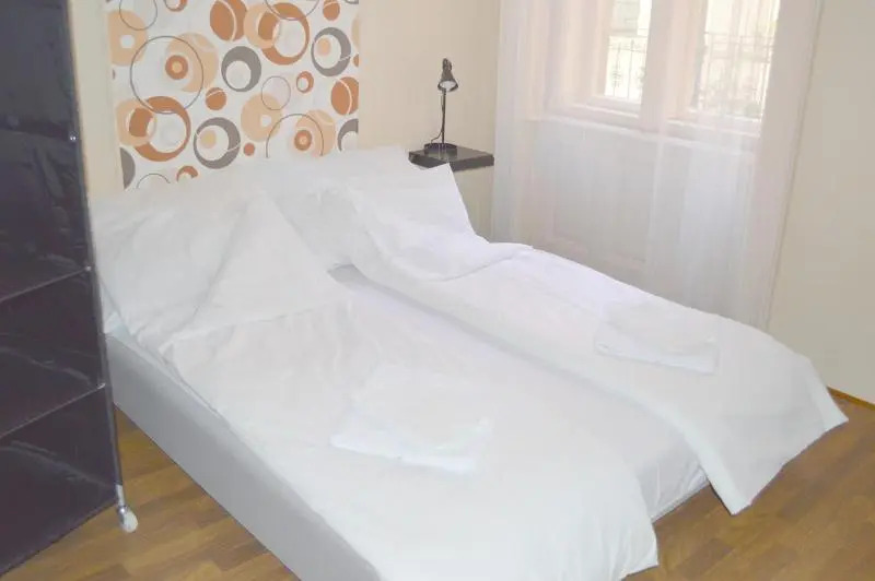 Synagogue Central Guest House