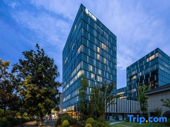 JIANGUO HIDDEN HOTEL