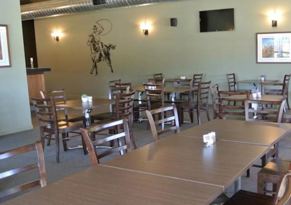 Dooleys Tavern & Motel Springsure