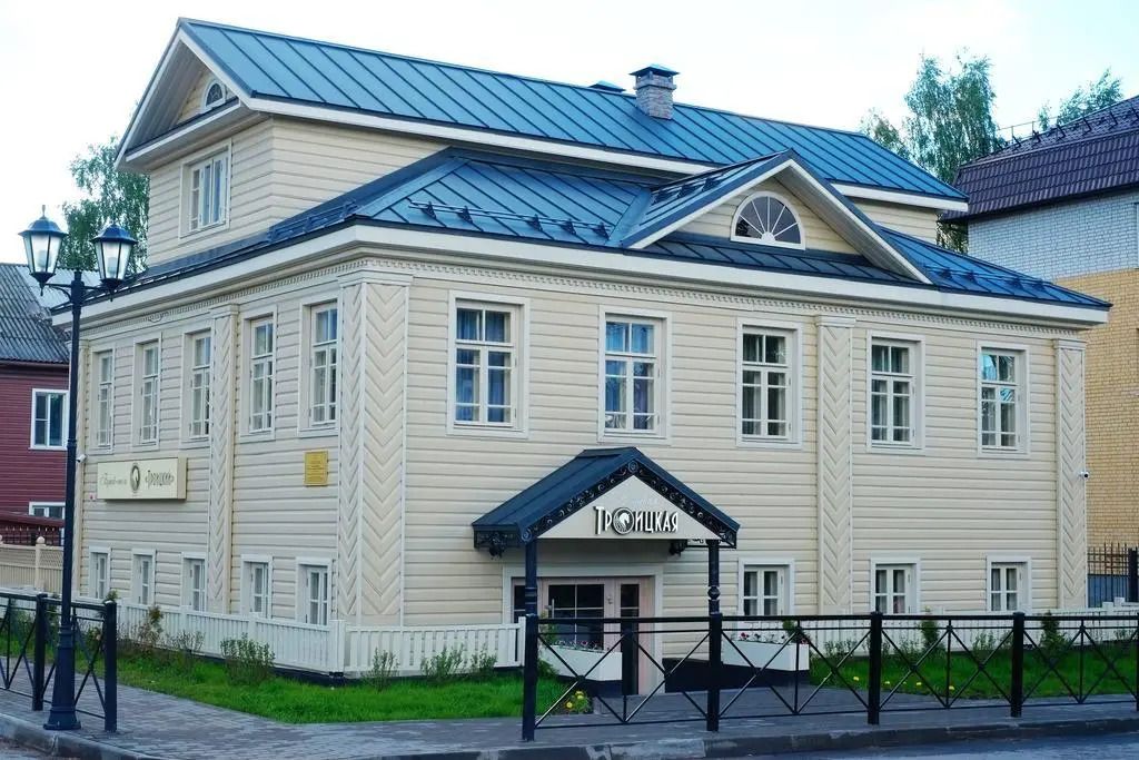 Троицкий