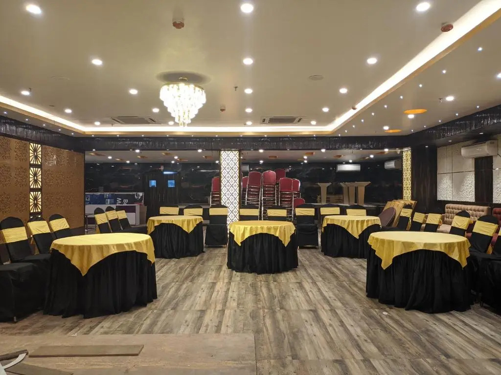 Hotel Aavas Inn