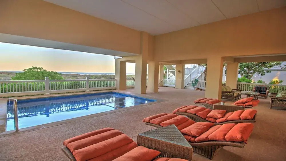 Manu Kai - Beachfront House With Private Pool And Hot Tub 6 Bedroom Home by RedAwning