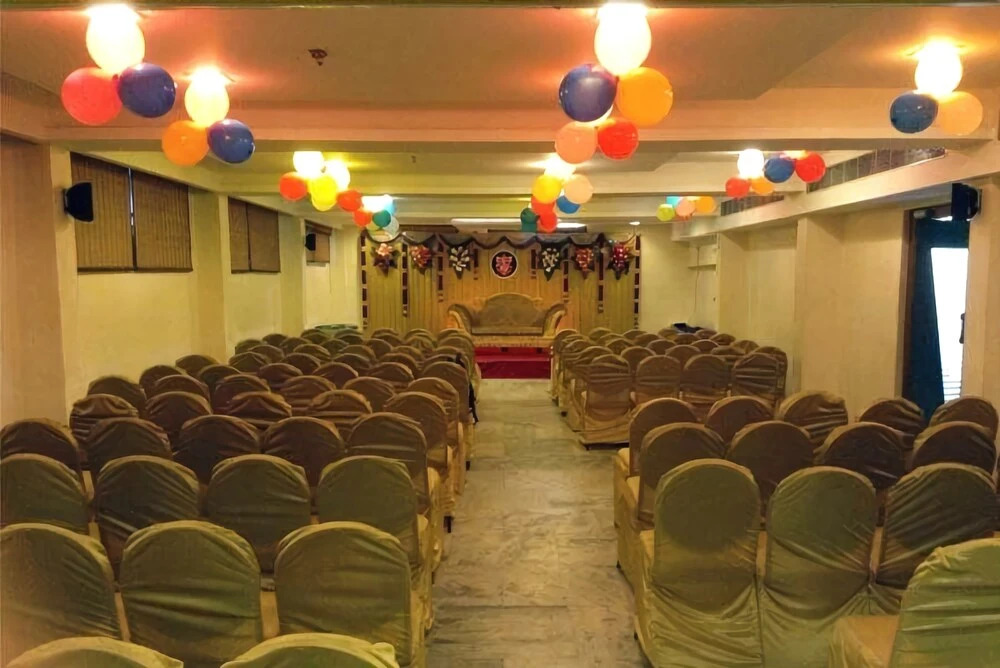 Hotel Pratap Plaza