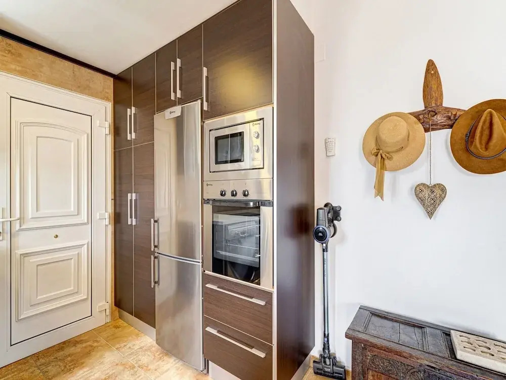 Villa in Oliva near Platja dOliva Beach