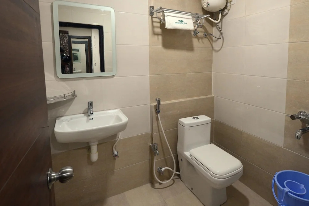 Dwaraka Inn
