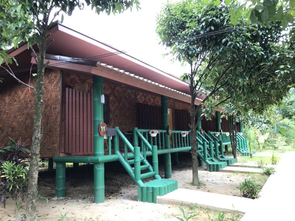 Khao Sok Royal Bamboo Lodges - SHA Certified