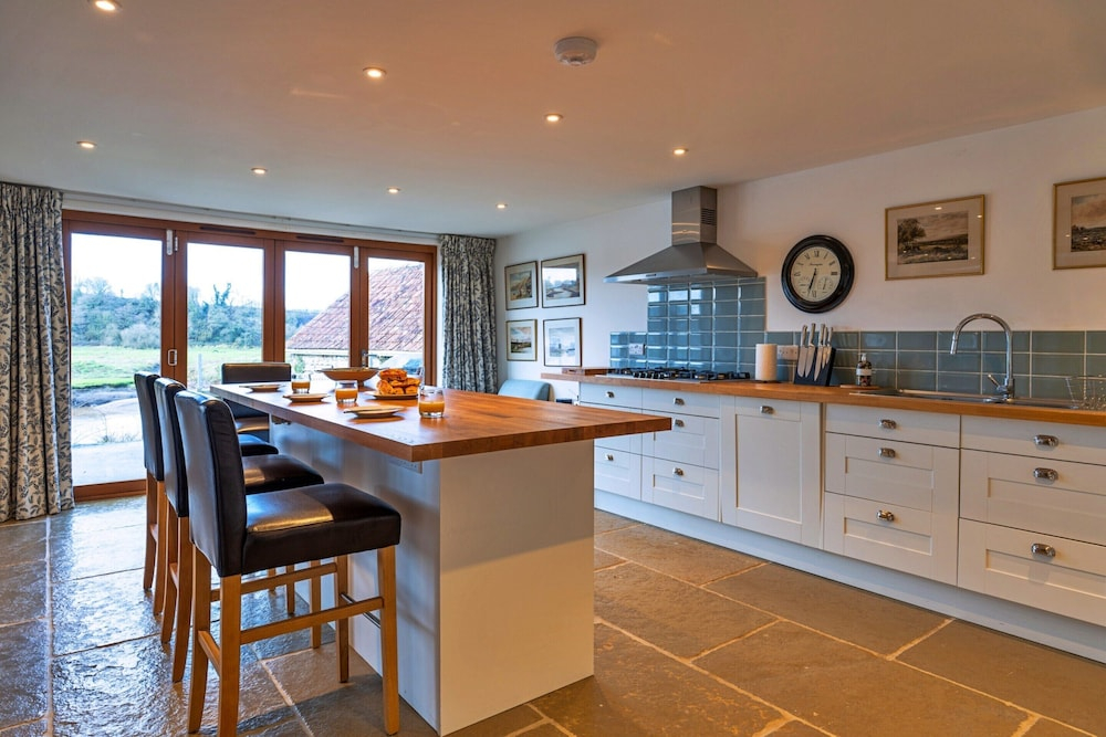 Riverside Home in Devon With Stunning Views