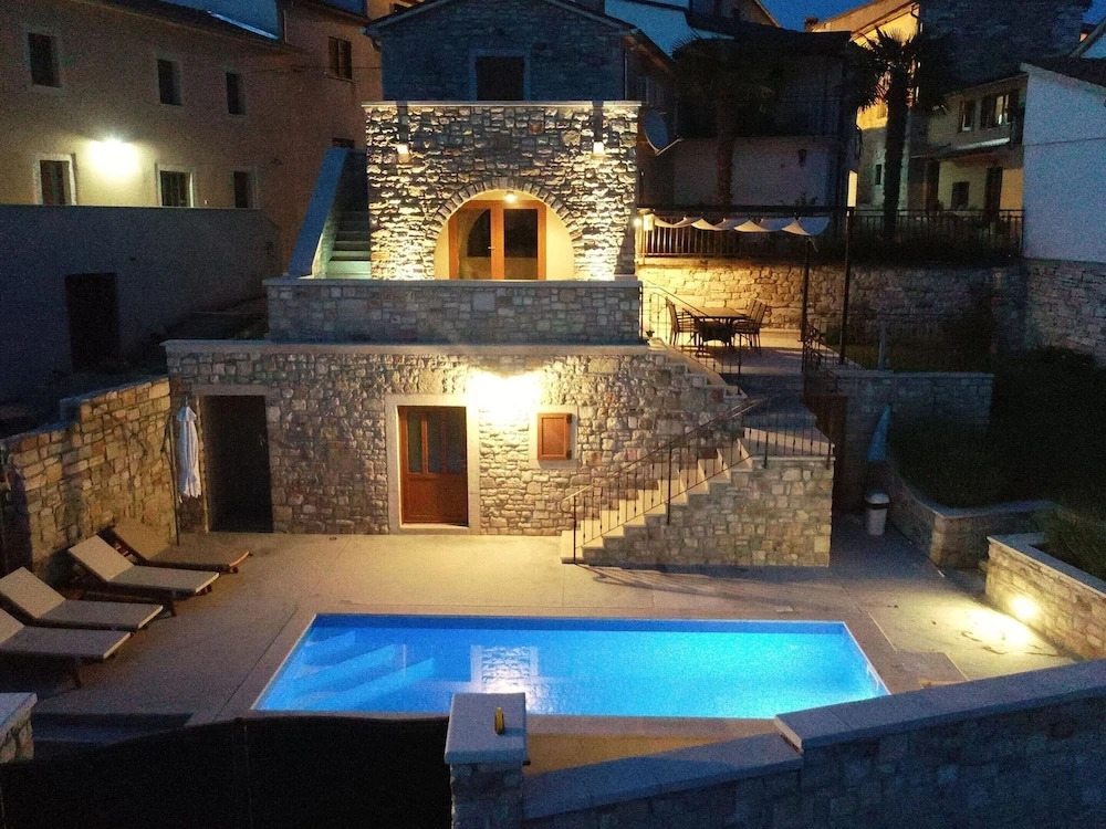 Villa Beram
