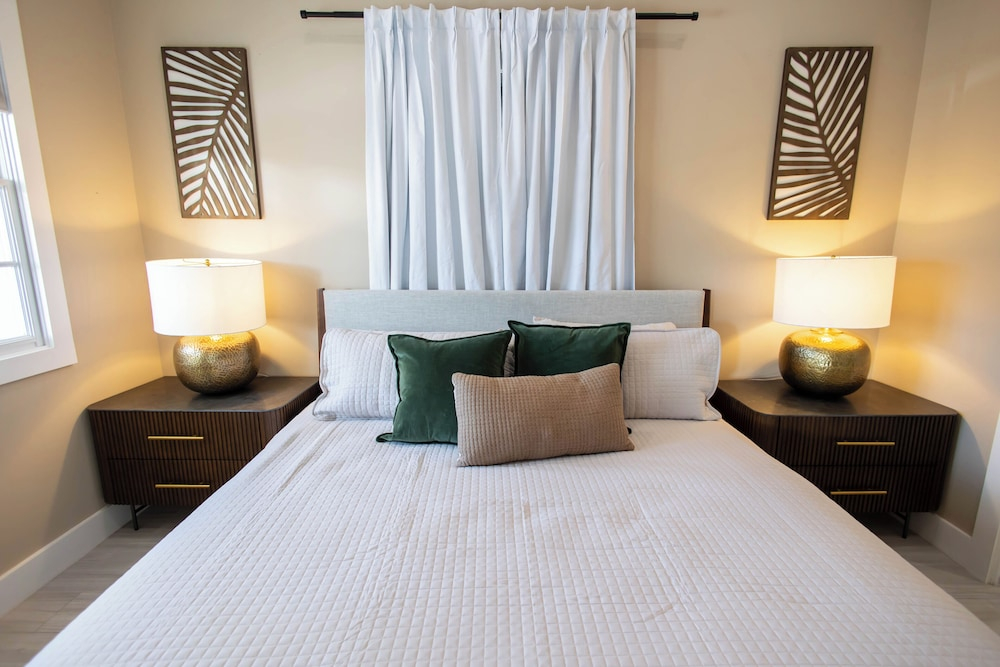 Lighthouse Suites Collection
