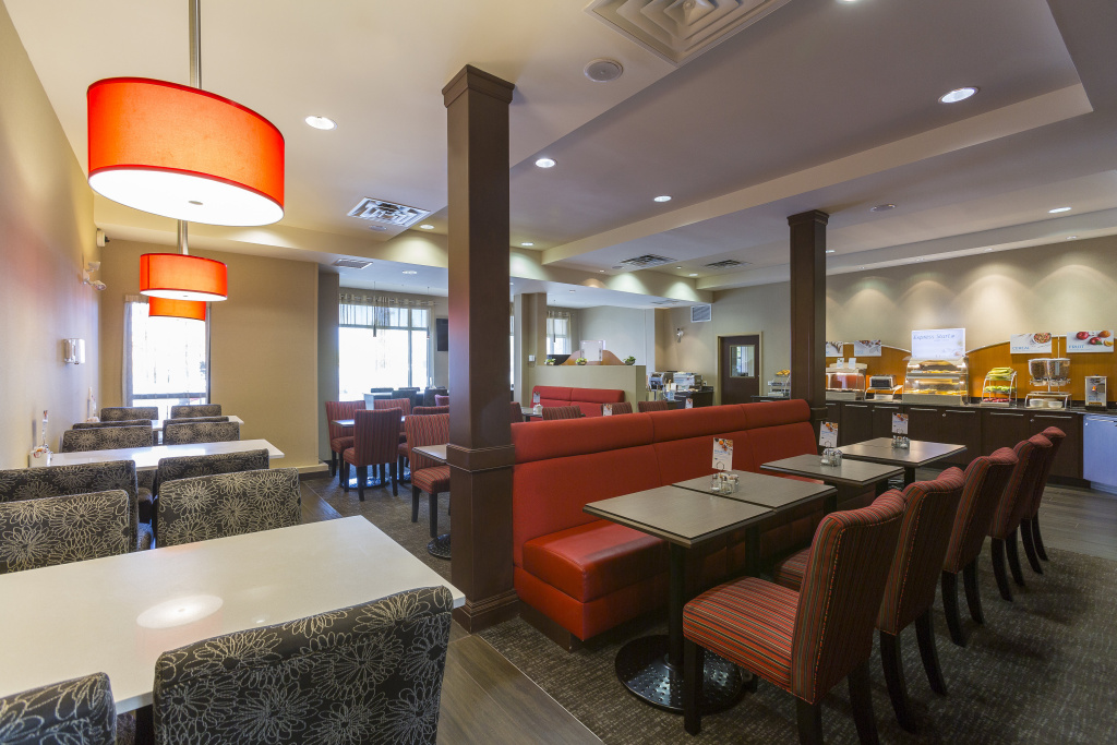 Holiday Inn Express & Suites Riverport Richmond by IHG