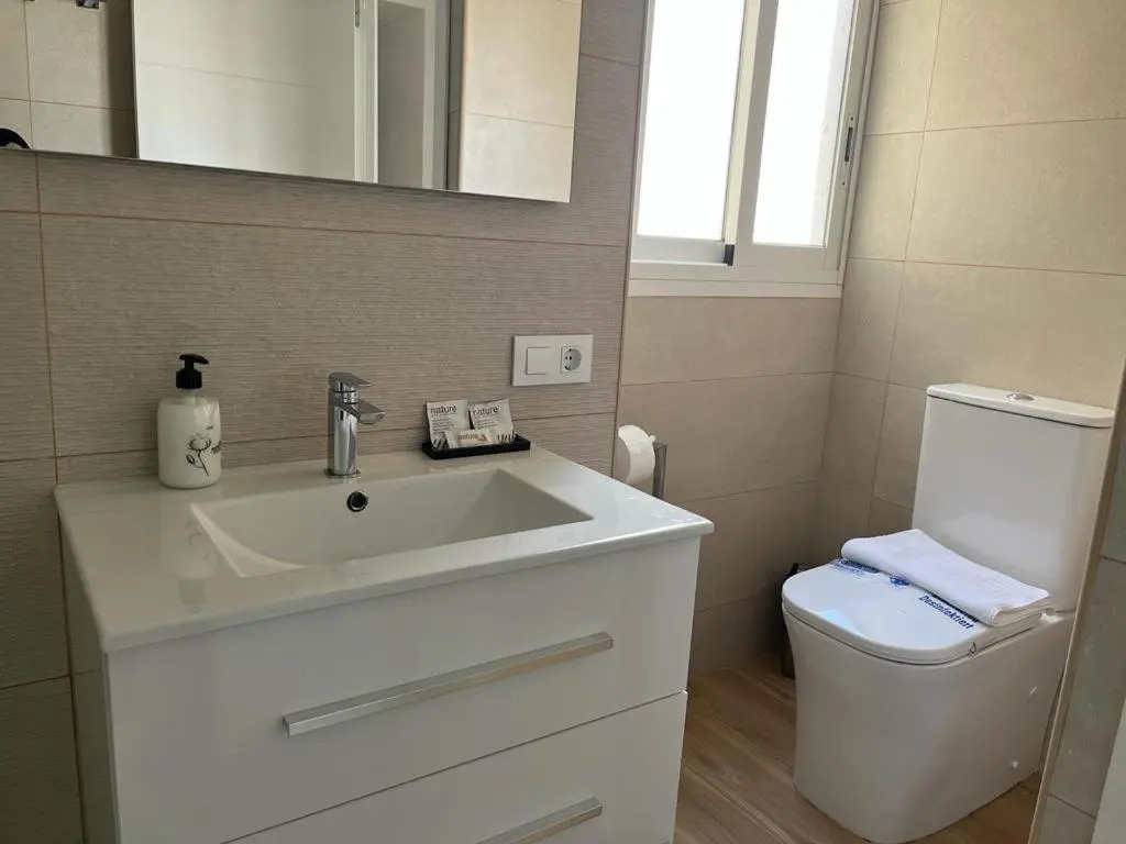 Apartamento frente al mar en Calpe con parking para 4 personas