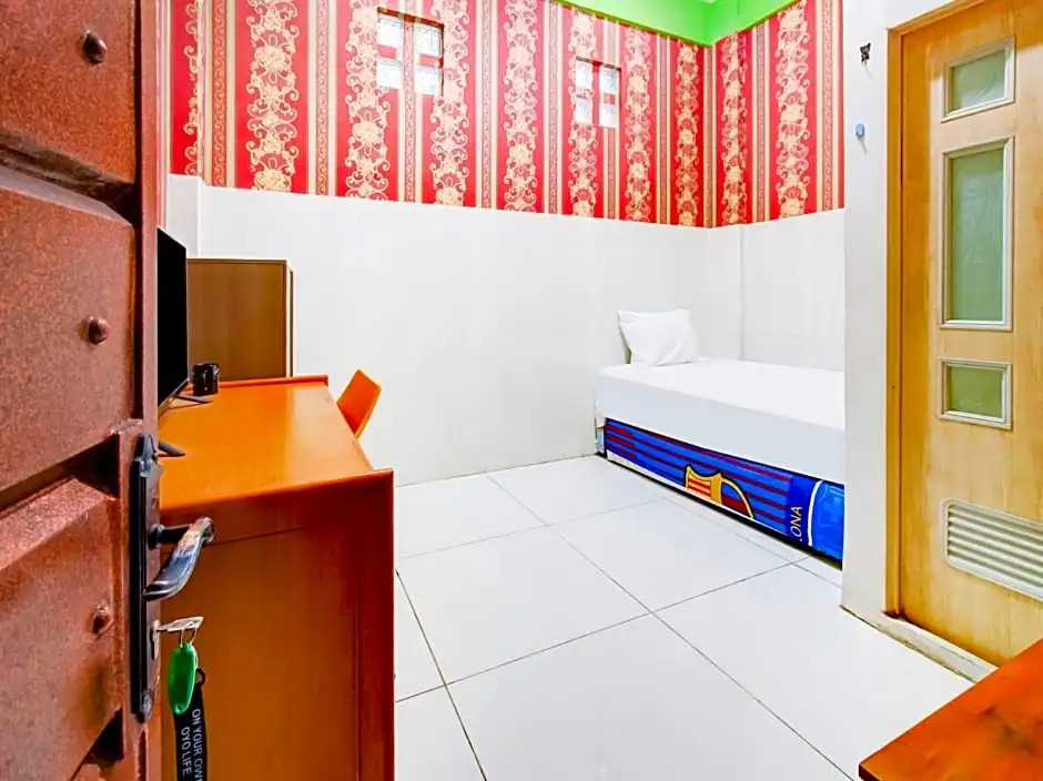 OYO Life 3103 Opo Homestay & Kost