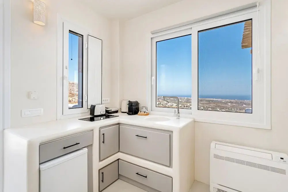 Eolithos Suites