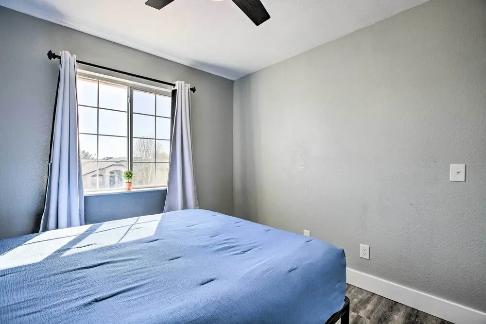 1 Mi to State Farm Stadium: Home w/ Pool & Grill!