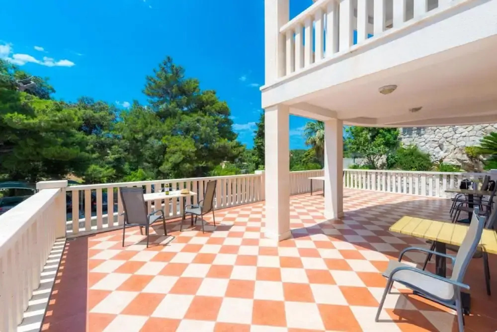 Villa Borna Apartments
