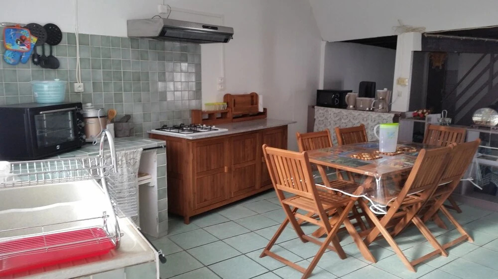 House With 2 Bedrooms in Petite-île, With Wonderful sea View, Furnishe