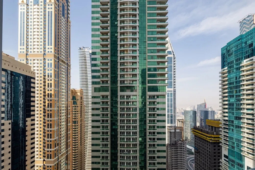 Stylish & Spacious 2BR In Dubai Marina