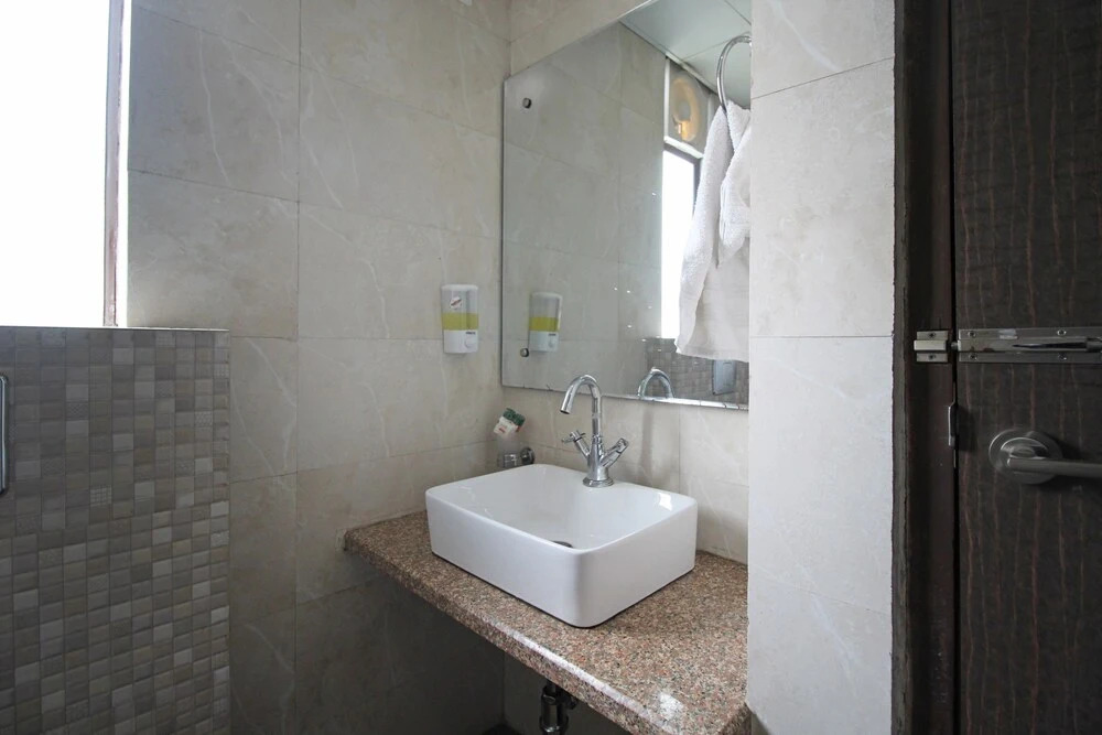 Capital O 6772 Hotel Mukund