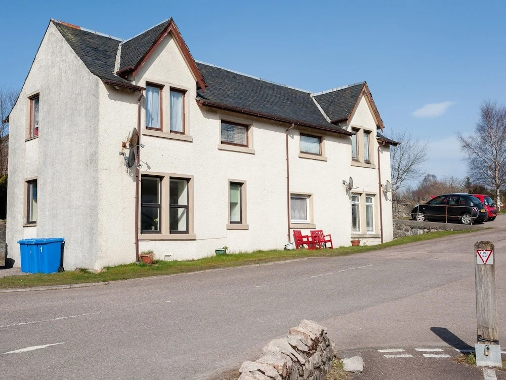 Telford Highland Apartments - Torlundy Farmhouse
