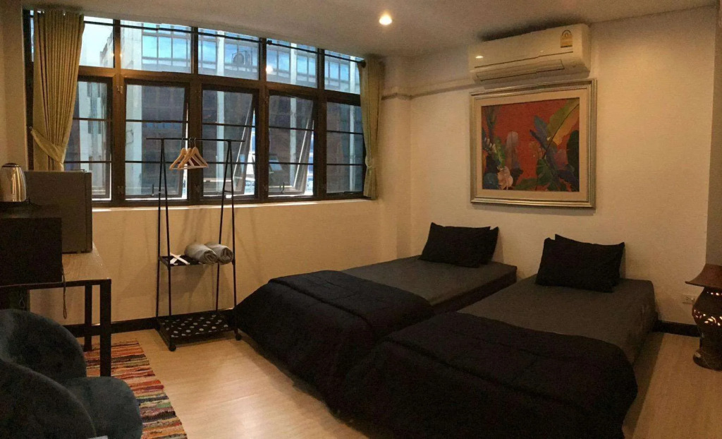 DonMueang station hotel