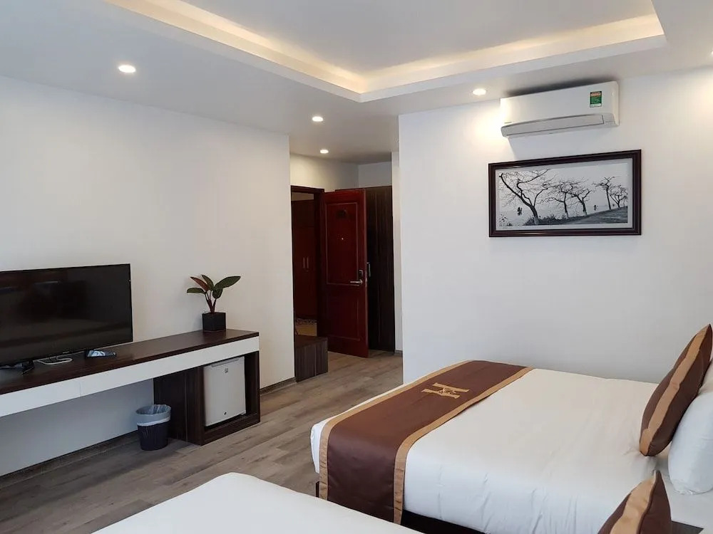 Helen Halong Hotel