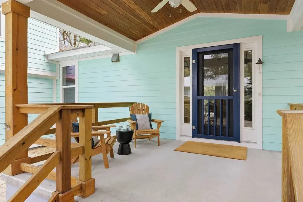 Sleeps 18! 2 Homes, Hot Tub, Game Room, Walk to the Beach Haven & Hidden Grove