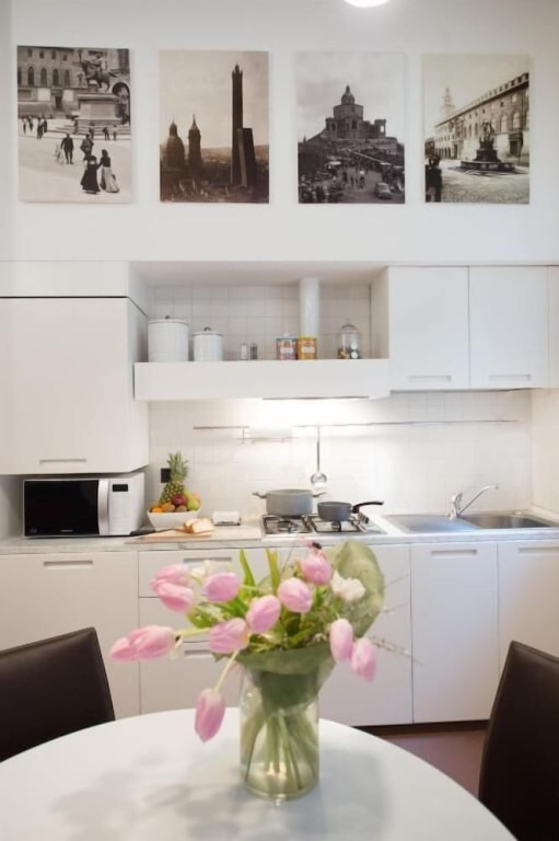 Al Cappello Rosso Suite Apartments