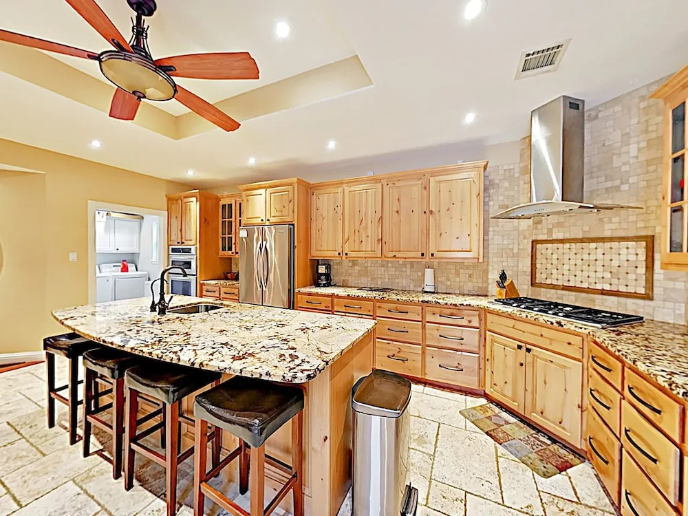 New Listing! 2-unit Lake W/ Boat Launch 6 Bedroom Home