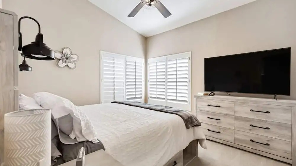 Amazing Home in Great Location W/backyard Oasis!