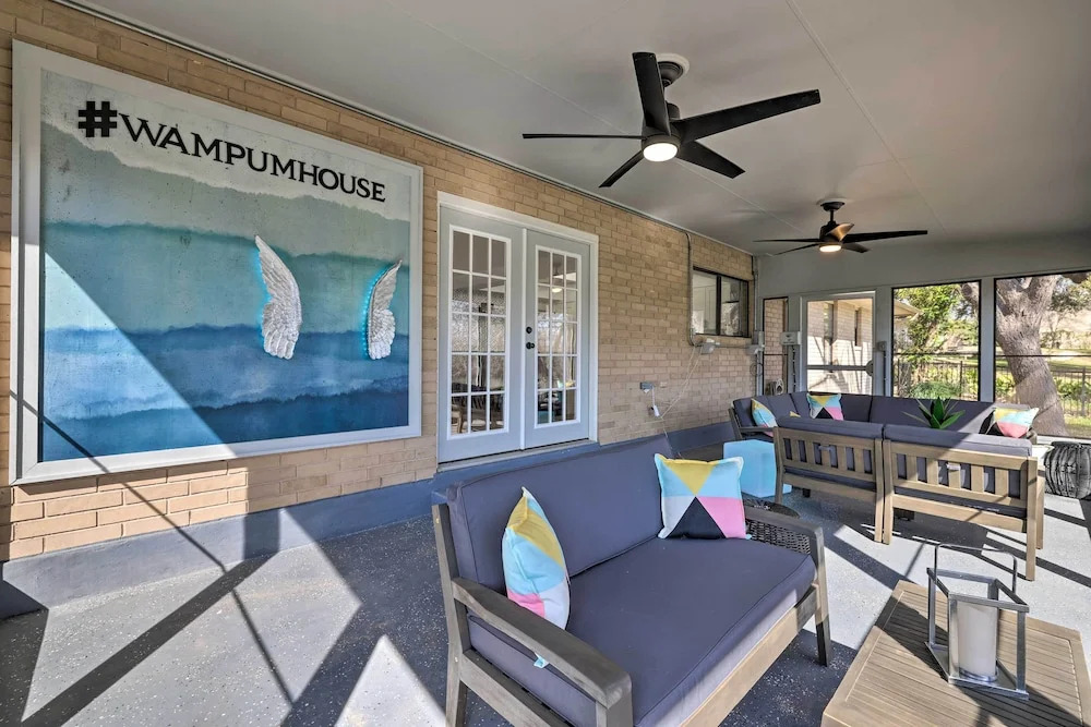 3 Mi to Dtwn! Riverfront Seguin Home w/ Sunroom
