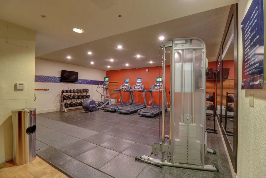 Hampton Inn Tropicana