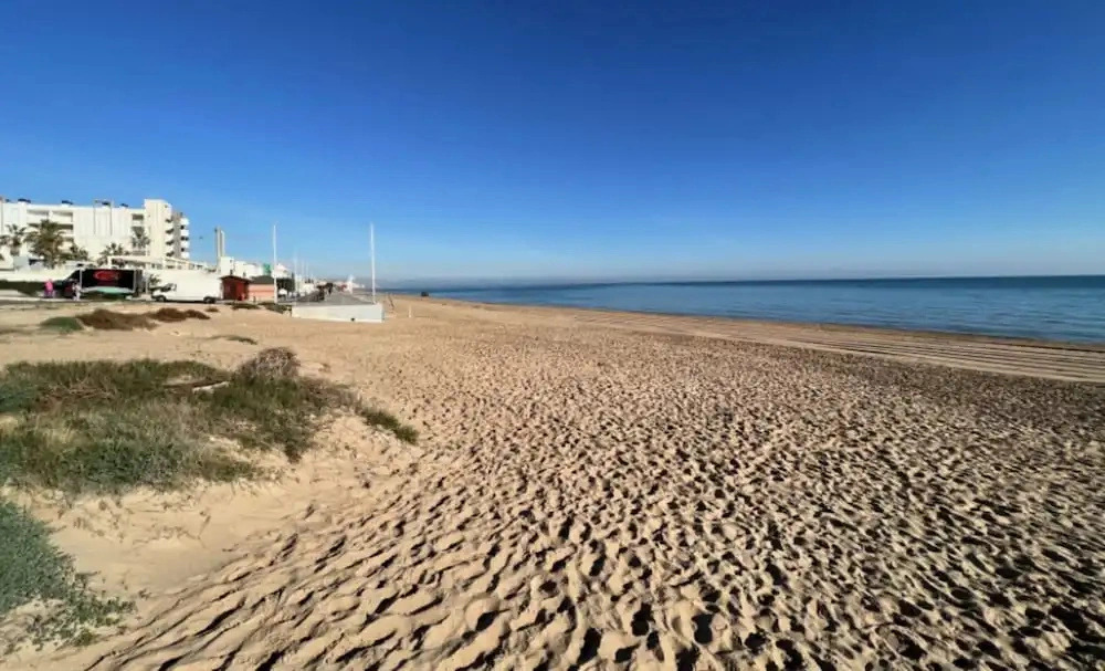 Charming 3-bedroom House With Shared Pool in Punta Prima, Torrevieja