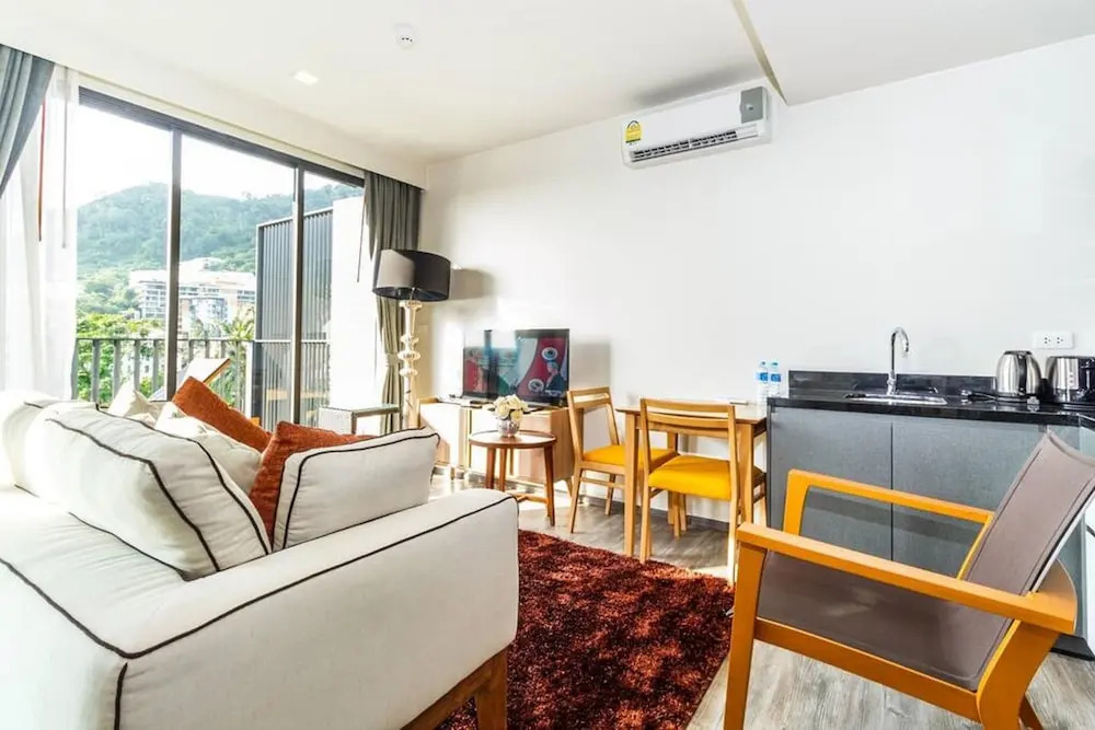 The Deck patong Luxury Apartments The Deck patong