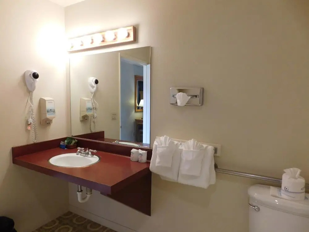 Pacific Gardens Inn