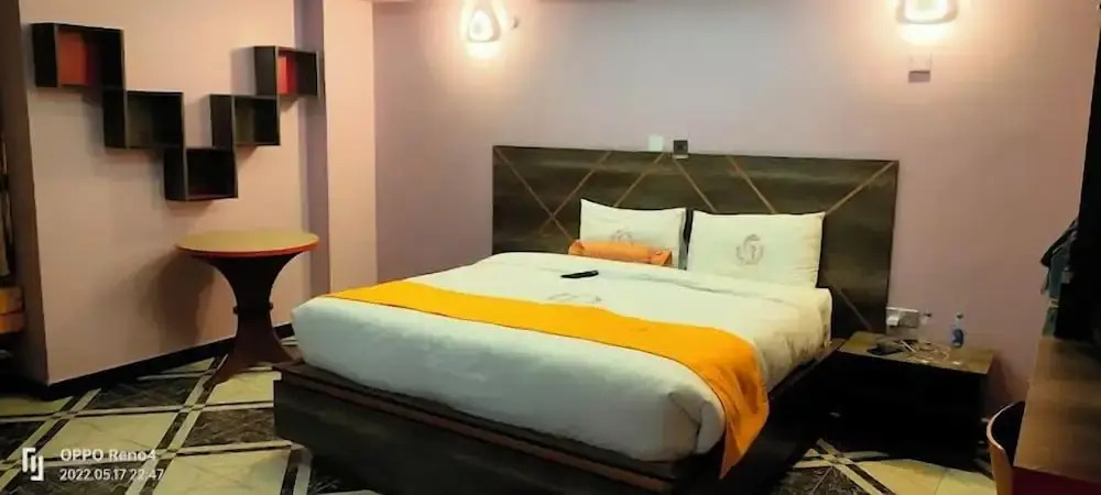 Good Putt Hotel