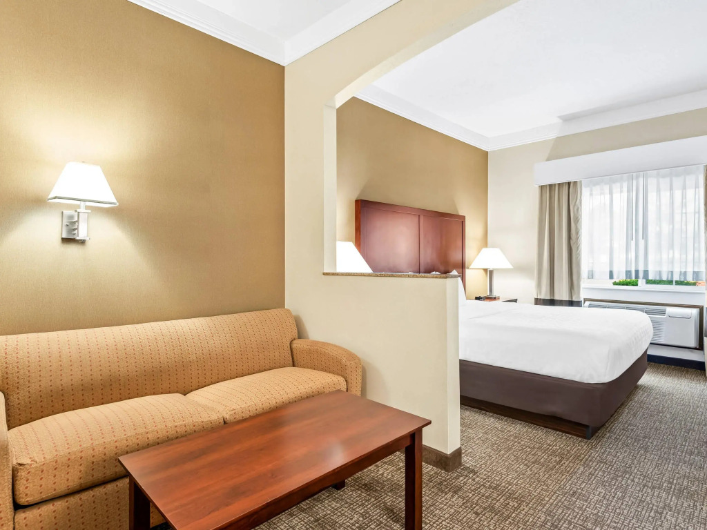 Comfort Suites Linn County Fairground and Expo