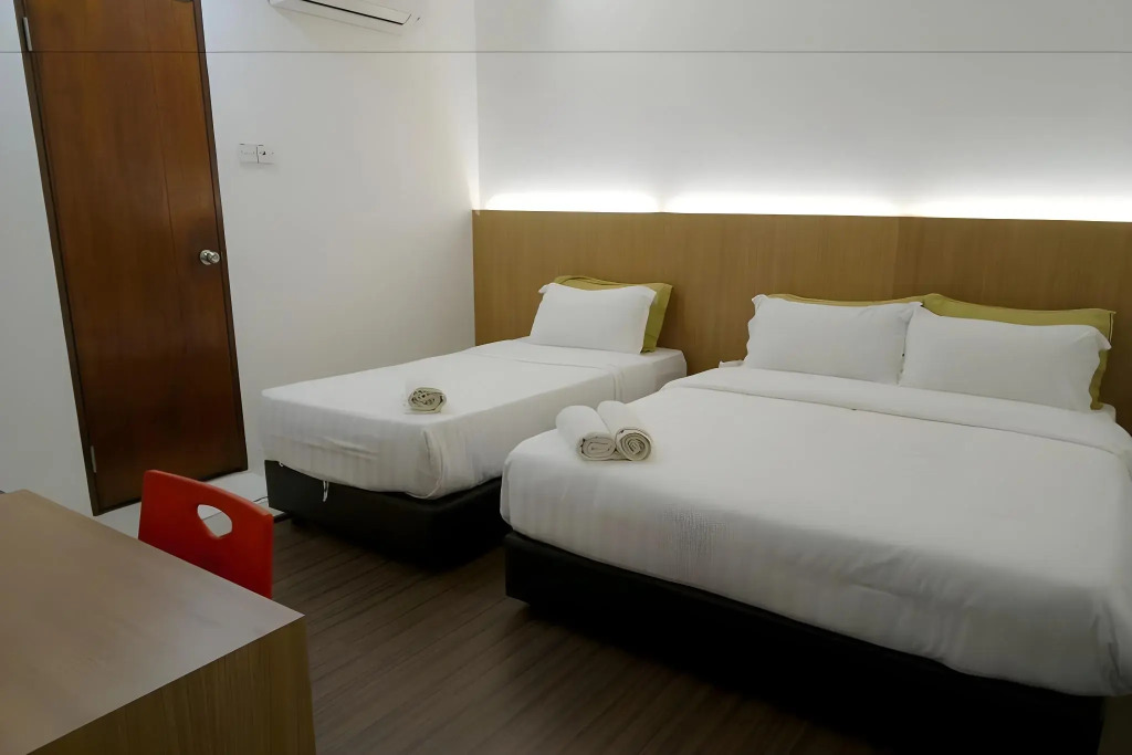 Place2Stay Business Hotel - Waterfront