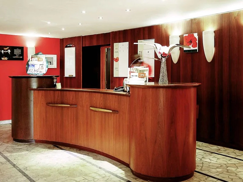 Ibis Lome Centre