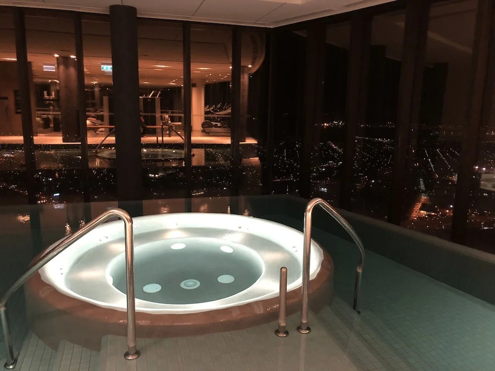 Top54th Luxury 2BR Astonishing CBD Sight