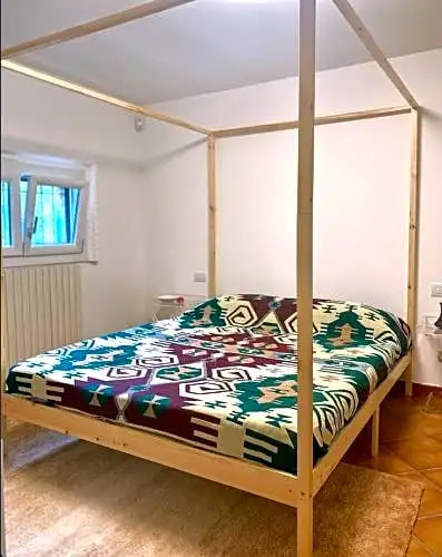 La casetta dalla porta rossa