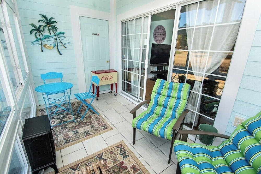 Magnolia Place 4789-103