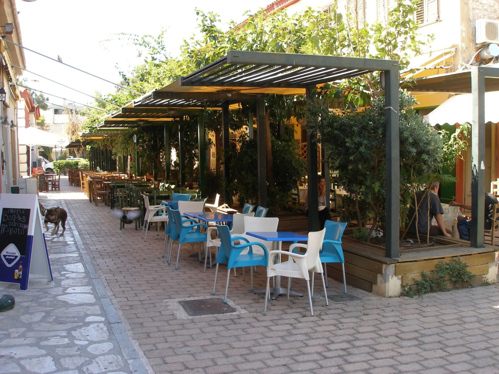 Villas In Sounio