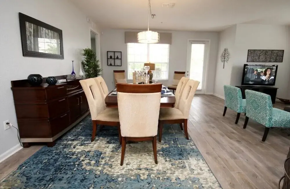 Lake View Paradise 3 Bedroom Condo by RedAwning