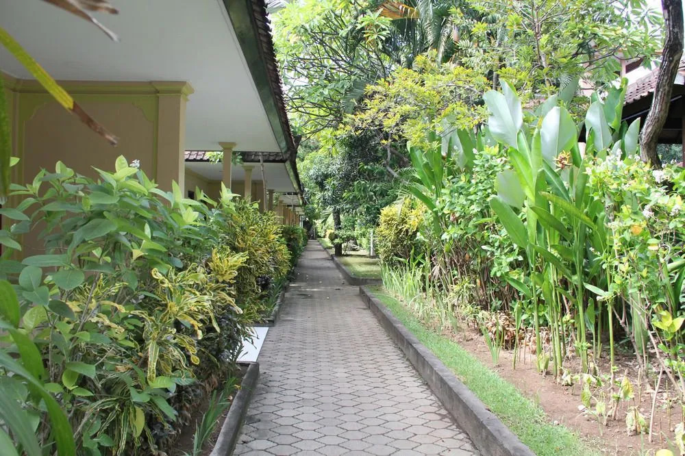 Airy Legian Pantai Kuta Gang Benesari Bali